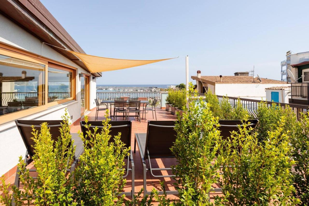 Kalaskiso' Giardini Naxos Eksteriør billede