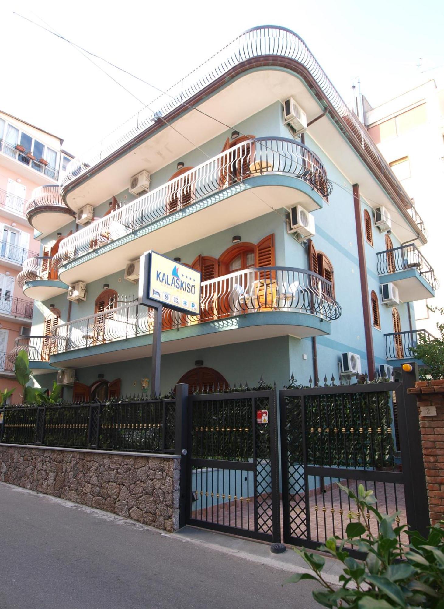 Kalaskiso' Giardini Naxos Eksteriør billede